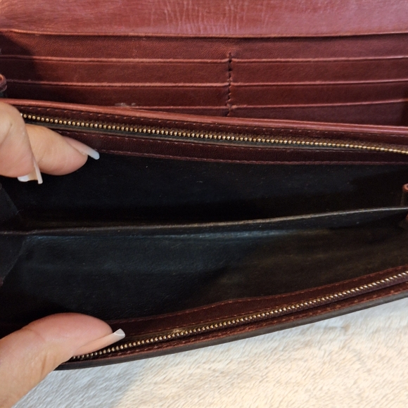 Gucci Guccissma $1100 Heart Long Wallet - Picture 8 of 17